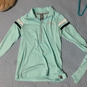 VS pink unltimate half zip